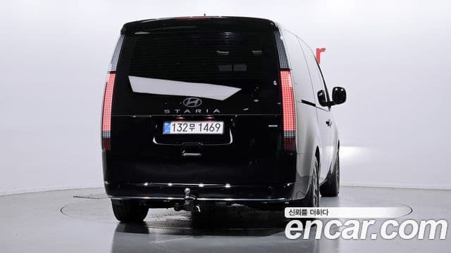 Hyundai Staria 2025 — Фото 4/20