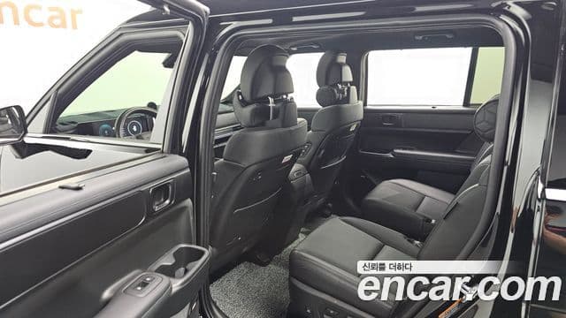 Hyundai Santa Fe 2025 — ფოტო 11/20