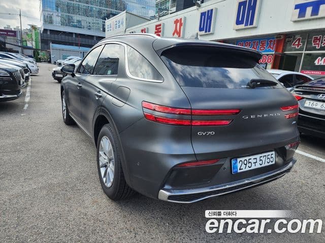 Genesis GV70 2025 — фото 6 из 18