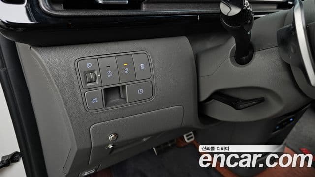 Hyundai Staria 2023 — фото 16 из 20