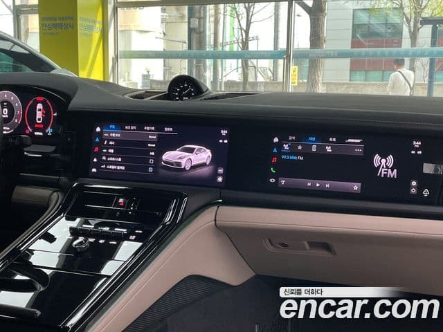 Porsche Panamera 2024 — Şəkil 15/20