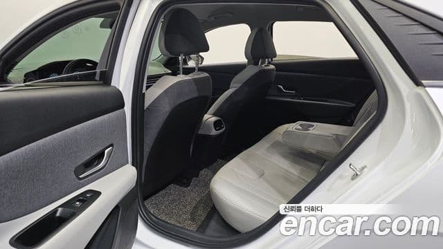 Hyundai Avante 2022 — фото 12 из 20