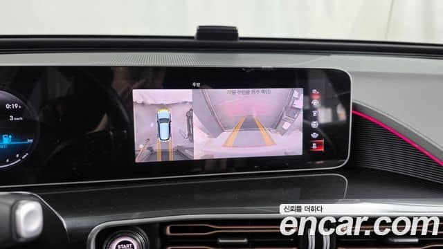 Mercedes-Benz EQC, 2020