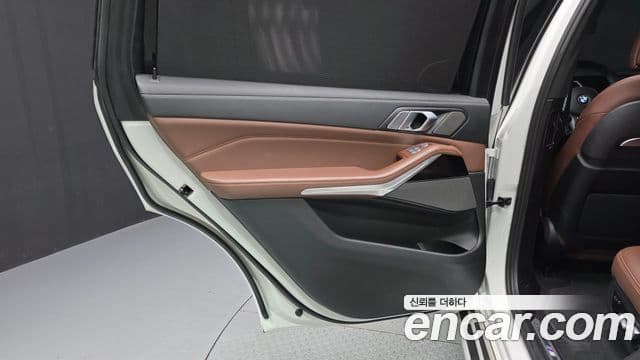 BMW X7 2023 — Şəkil 40/40