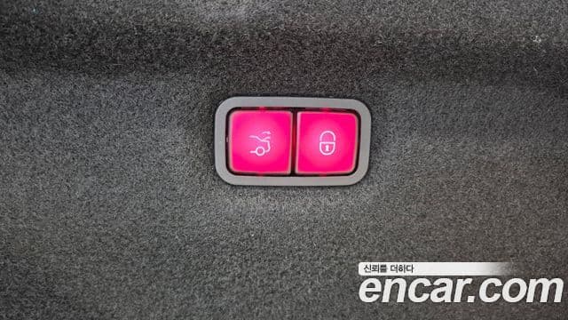 Mercedes-Benz SL-Class 2023 — Photo 19/20