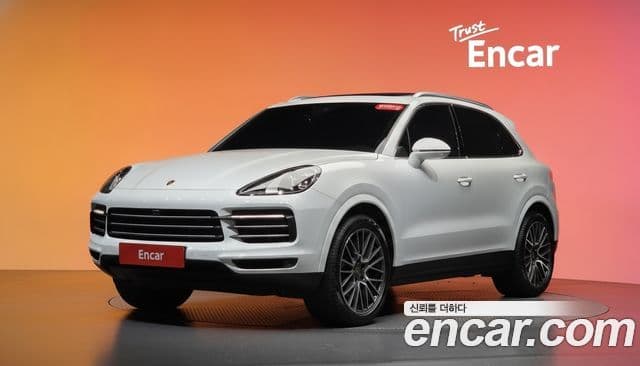 Porsche Cayenne 2020 — Photo 19/34
