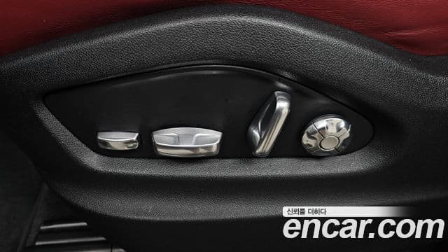 Porsche Cayenne 2020 — Photo 16/34
