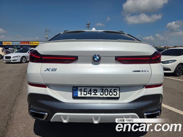 BMW X6 2025 — Photo 8/20