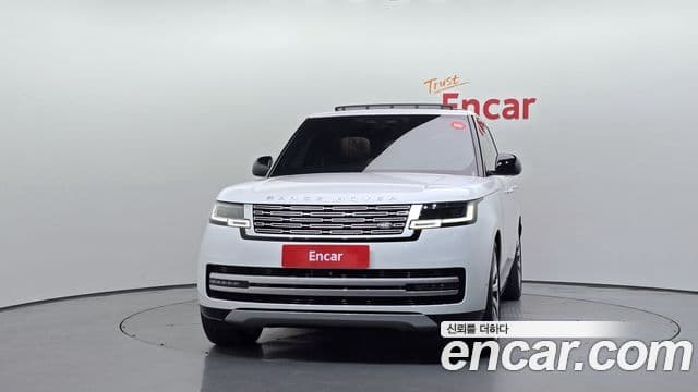 Land Rover Range Rover 2024 — ფოტო 28/41