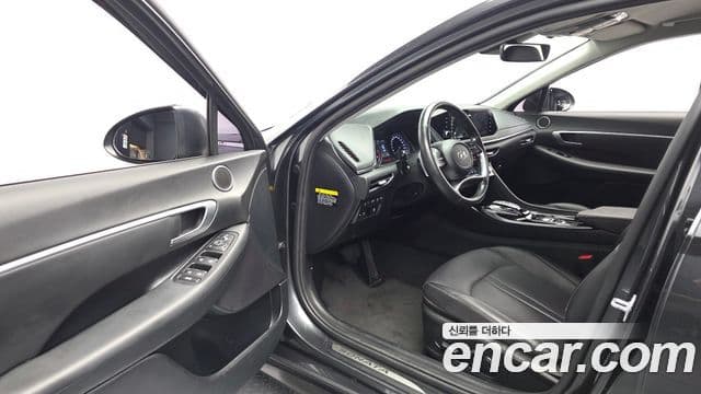 Hyundai Sonata Hybrid 2019 — Şəkil 27/30