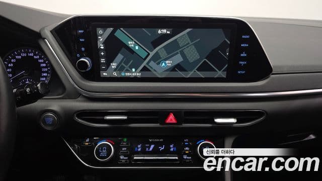 Hyundai Sonata Hybrid 2019 — Şəkil 19/30