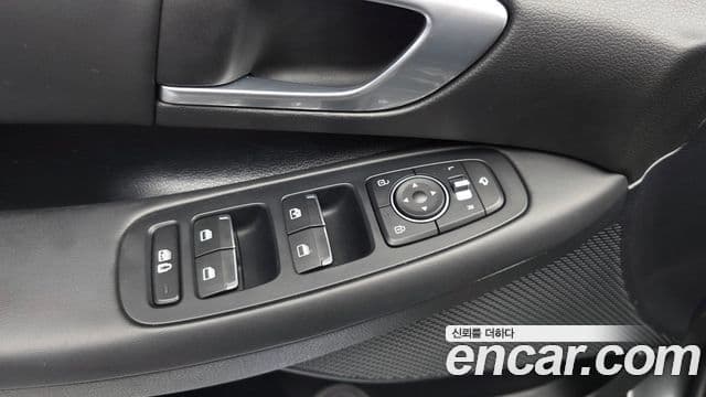 Hyundai Sonata Hybrid 2019 — Şəkil 25/30