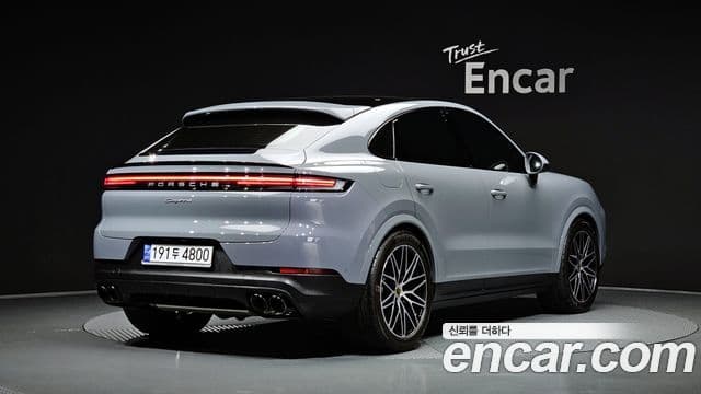 Porsche Cayenne 2024 — Photo 37/38