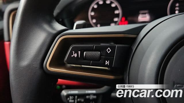 Porsche Cayenne 2024 — Photo 30/38