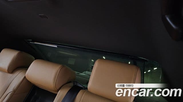 Lexus ES300h 2019 — Şəkil 33/40