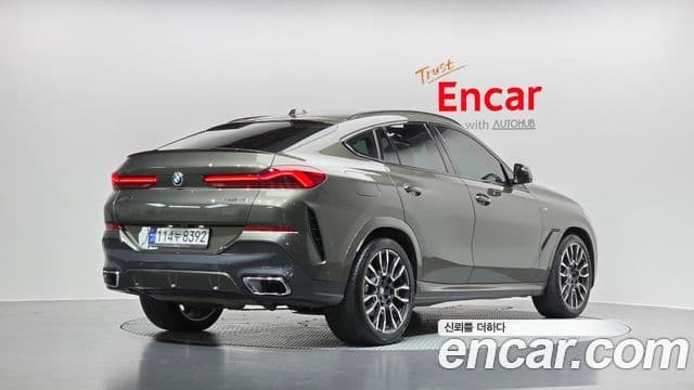BMW X6 2024 — Photo 10/32