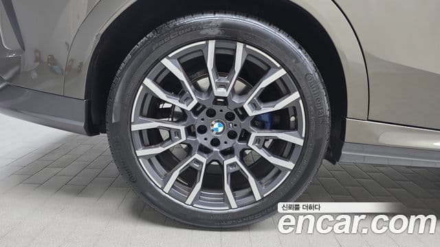 BMW X6 2024 — Photo 9/32
