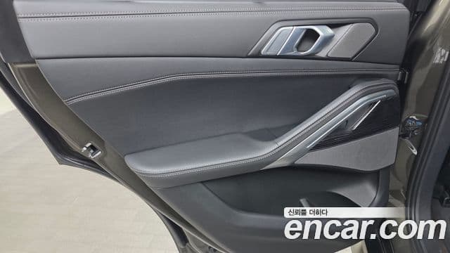BMW X6 2024 — Photo 7/32