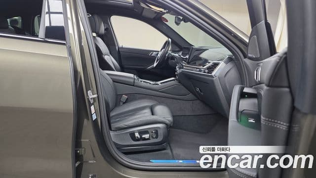 BMW X6 2024 — Photo 30/32