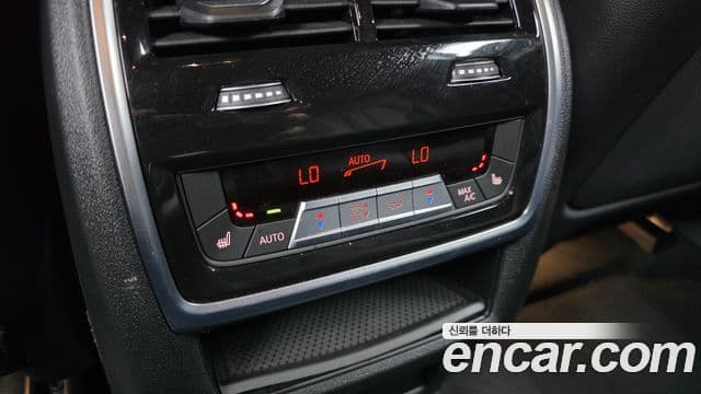 BMW X6 2024 — Photo 8/32
