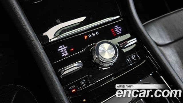 Jeep Grand Cherokee 2022 — Фото 19/20