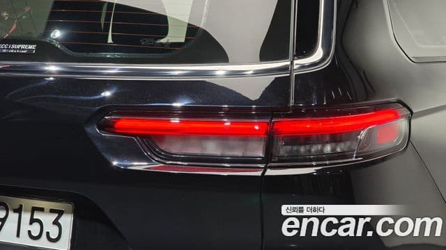 Jeep Grand Cherokee 2022 — Şəkil 32/39