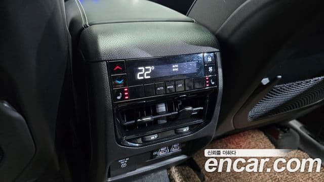 Jeep Grand Cherokee 2022 — Şəkil 16/39