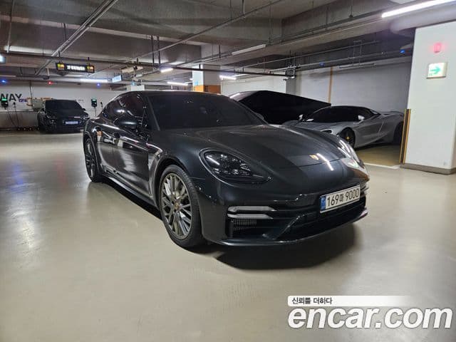 Porsche Panamera 2021 — Photo 3/19