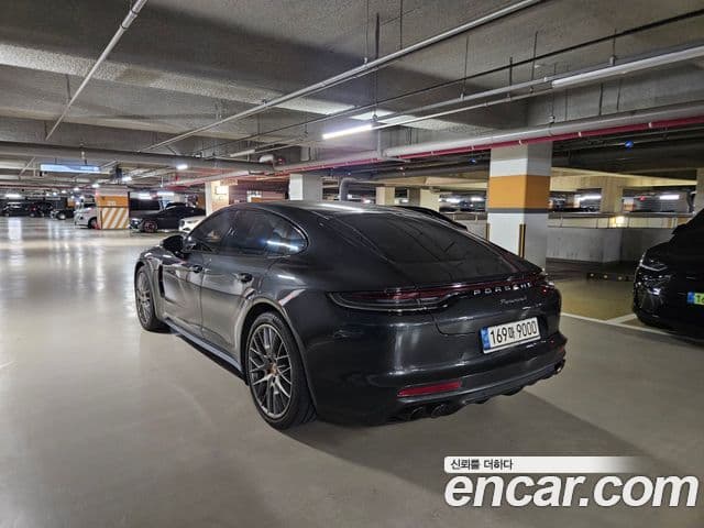 Porsche Panamera 2021 — Photo 10/19