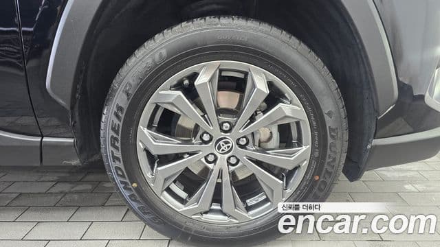 Toyota RAV4 2024 — Şəkil 23/33