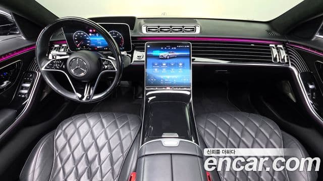 Mercedes-Benz S-Class 2023 — Photo 21/31