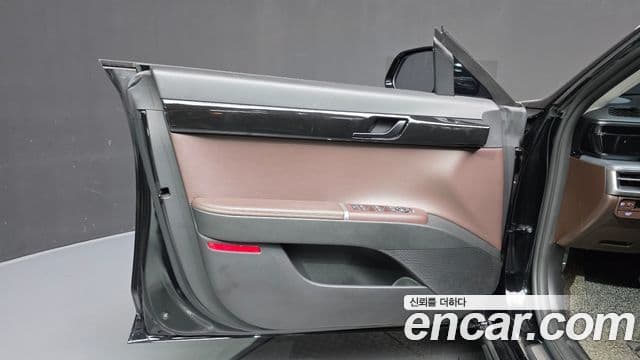 Hyundai Grandeur Hybrid 2022 — Photo 8/32