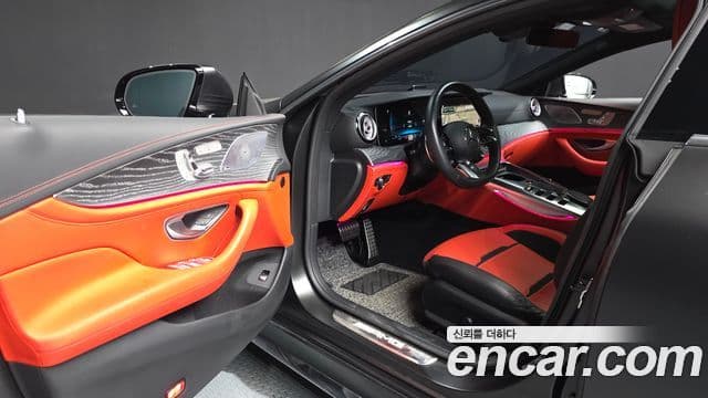 Mercedes-Benz AMG GT 2024 — Photo 27/33