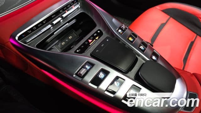 Mercedes-Benz AMG GT 2024 — Photo 7/33