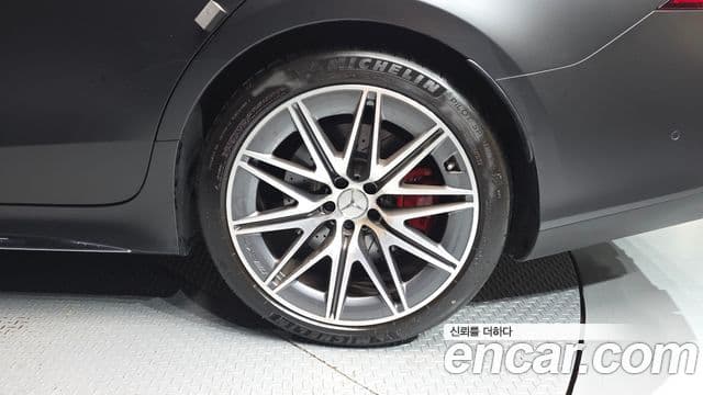 Mercedes-Benz AMG GT 2024 — Photo 11/33