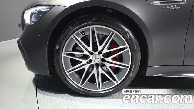 Mercedes-Benz AMG GT 2024 — Photo 3/33