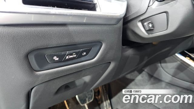 BMW X5 2023 — ფოტო 8/32