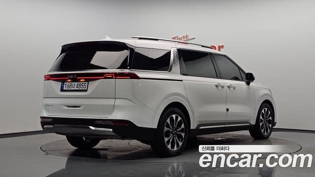 Kia Carnival 2022 — Фото 2/20