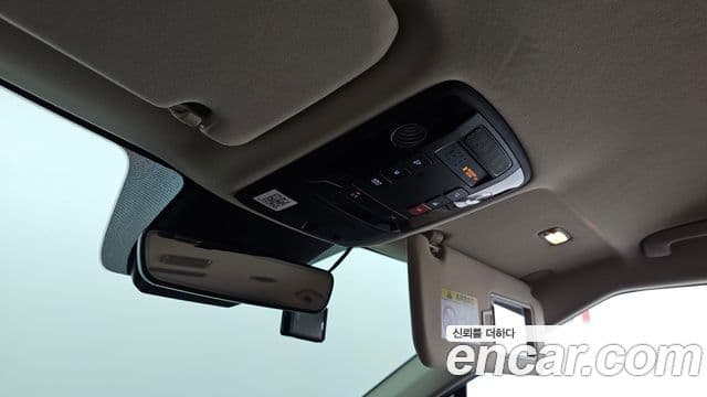 Kia Carnival 2022 — Фото 17/20