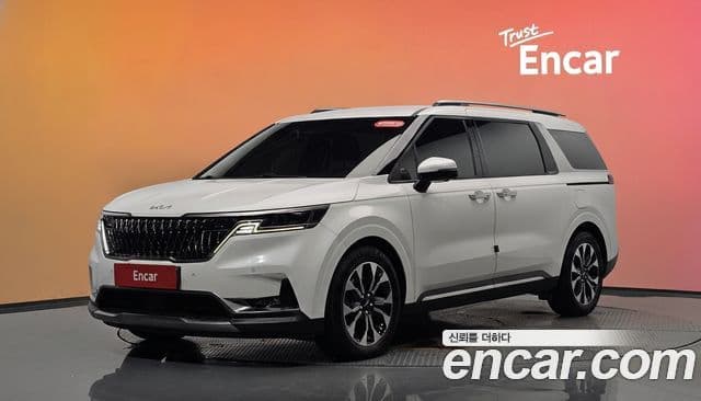 Kia Carnival 2022 — Фото 1/20