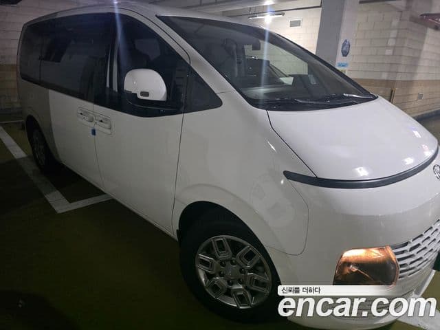 Hyundai Staria 2023 — Фото 15/19