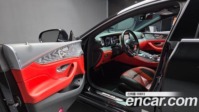 Mercedes-Benz AMG GT 2021 — Photo 12/33