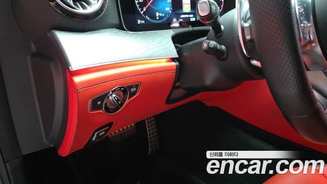 Mercedes-Benz AMG GT 2021 — Photo 5/33
