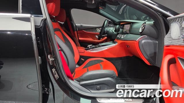 Mercedes-Benz AMG GT 2021 — Photo 2/33