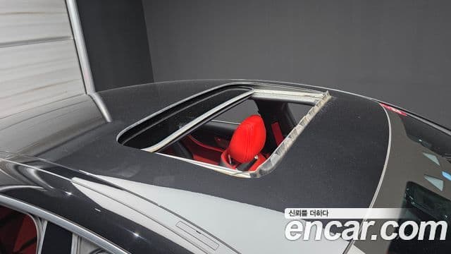 Mercedes-Benz AMG GT 2021 — Photo 24/33