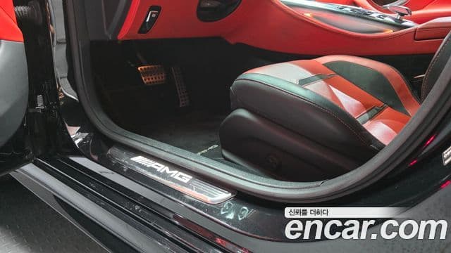 Mercedes-Benz AMG GT 2021 — Photo 23/33