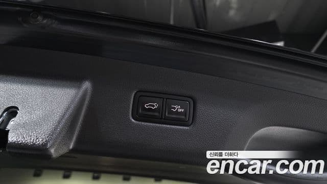 Kia Carnival 2020 — Фото 19/20