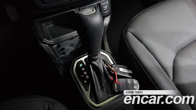 Jeep Renegade 2023 — Фото 8/20