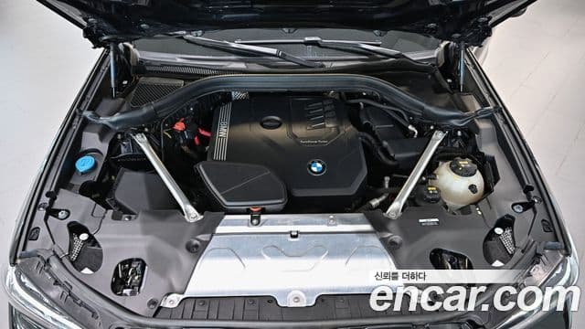 BMW X4 2022 — ფოტო 15/20
