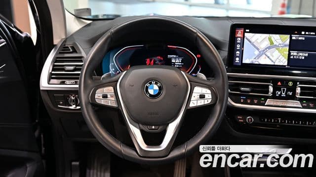 BMW X4 2022 — ფოტო 16/20